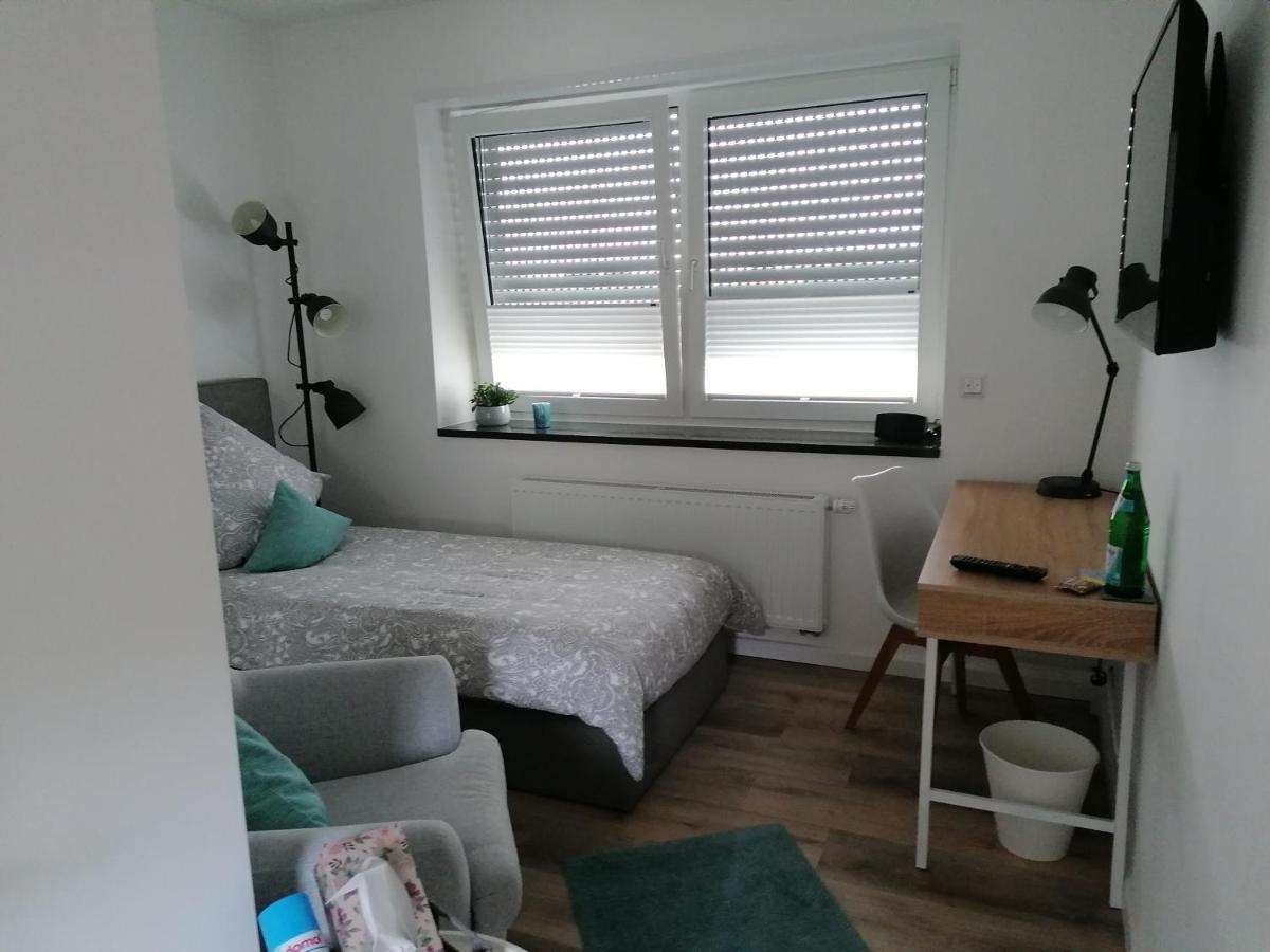 Gästezimmer Bergerhof - Ankommen und Wohlfühlen Neuss Exterior foto